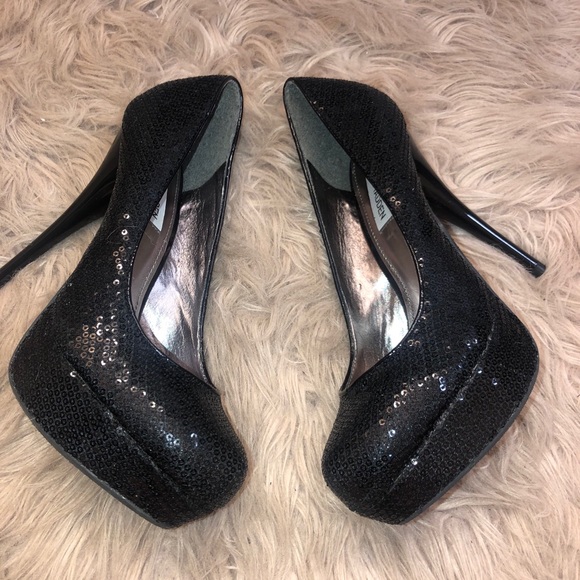 Shoe - Picture 2 of 4